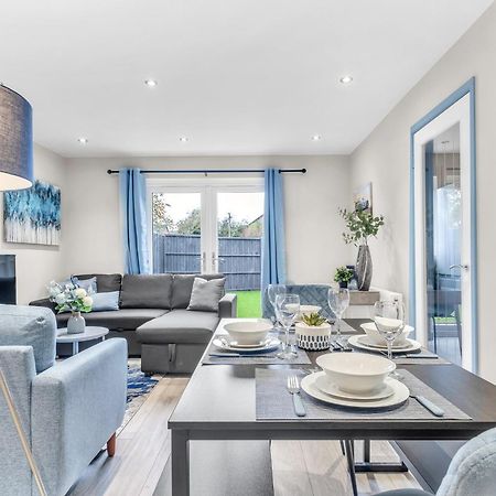 Mk 2-Bedroom Contractor'S Gem, 5 Beds, Sleeps 6, Free Parking ميلتون كينيز المظهر الخارجي الصورة