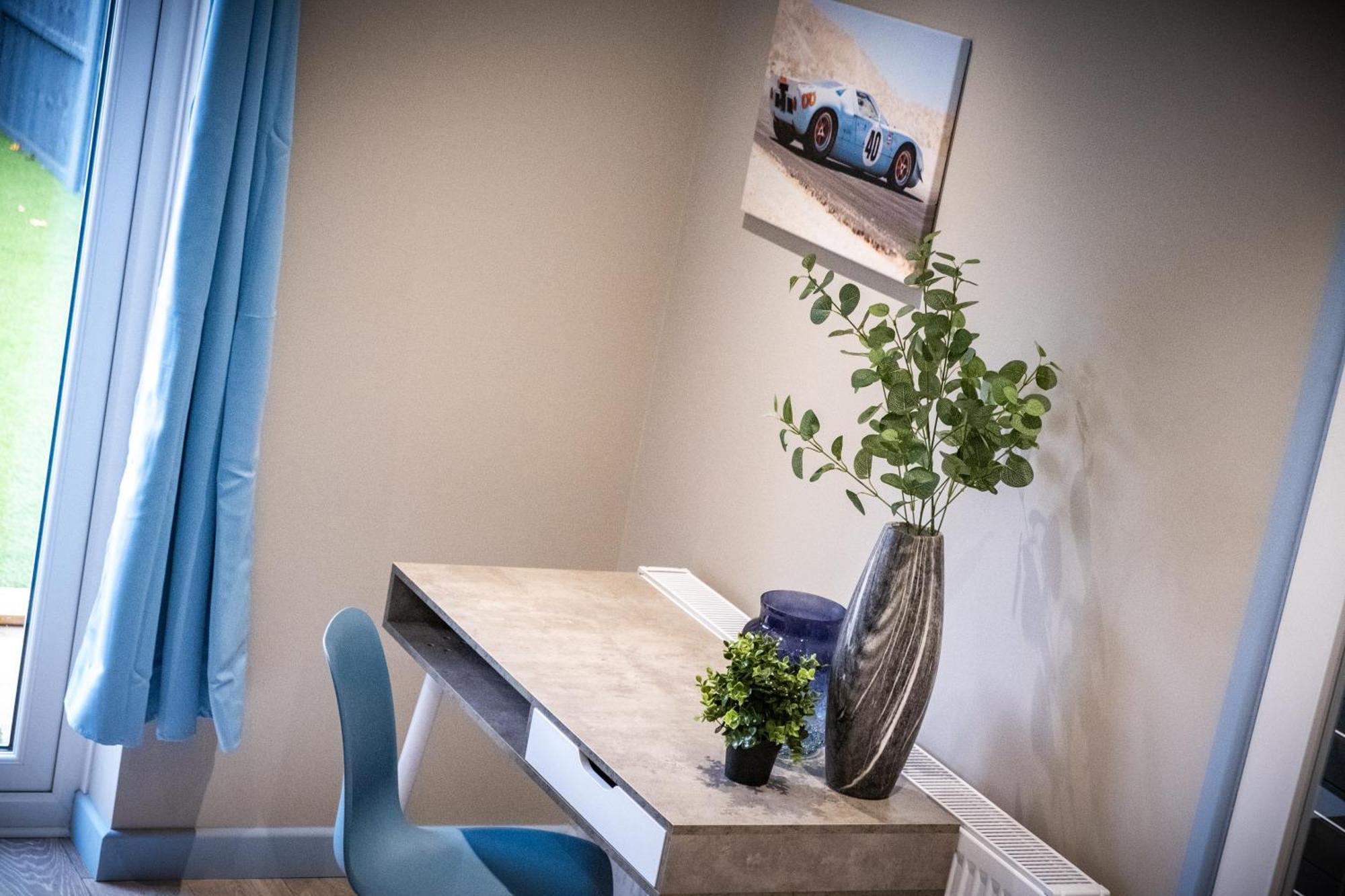 Mk 2-Bedroom Contractor'S Gem, 5 Beds, Sleeps 6, Free Parking ميلتون كينيز المظهر الخارجي الصورة