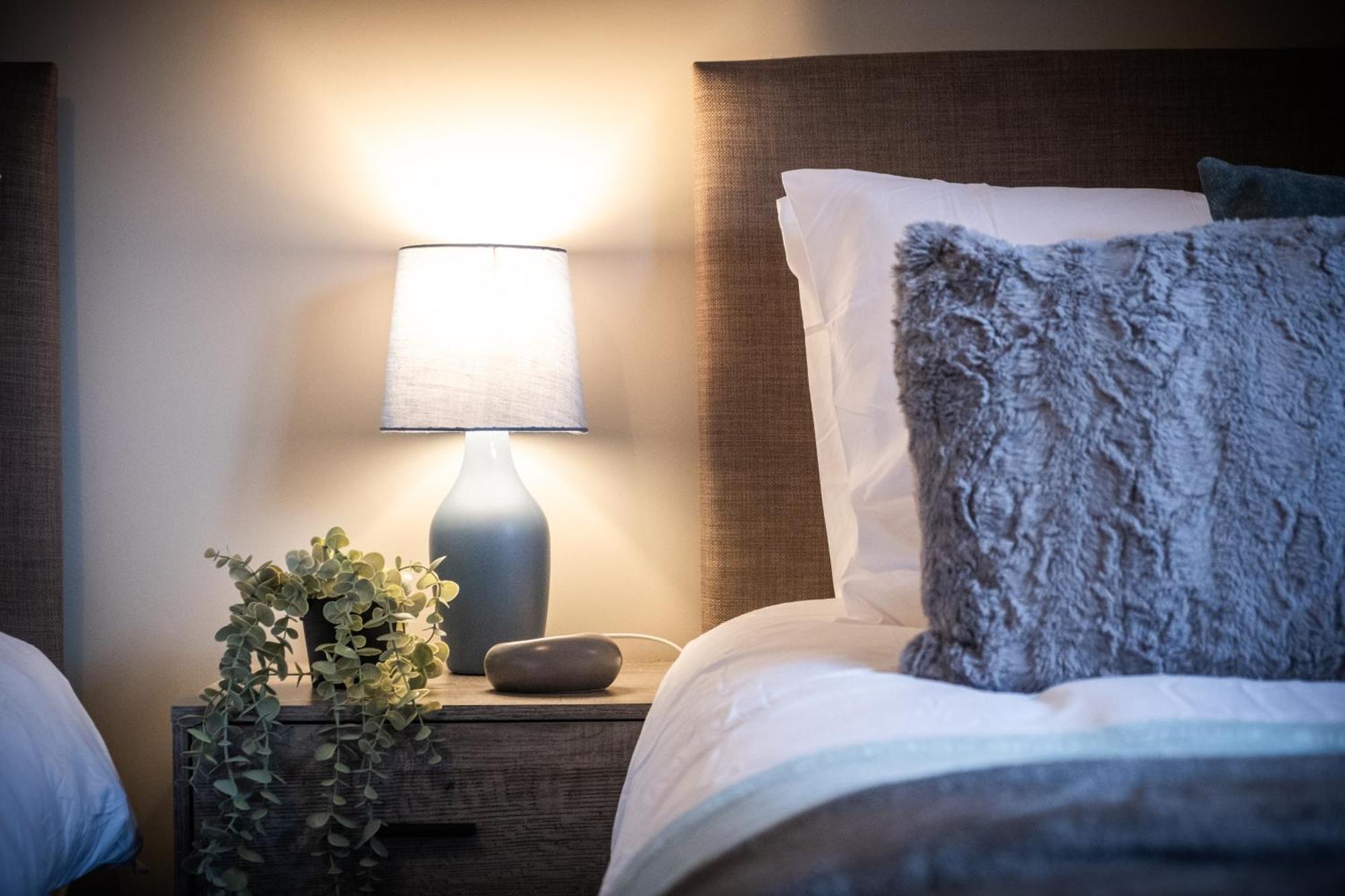 Mk 2-Bedroom Contractor'S Gem, 5 Beds, Sleeps 6, Free Parking ميلتون كينيز المظهر الخارجي الصورة
