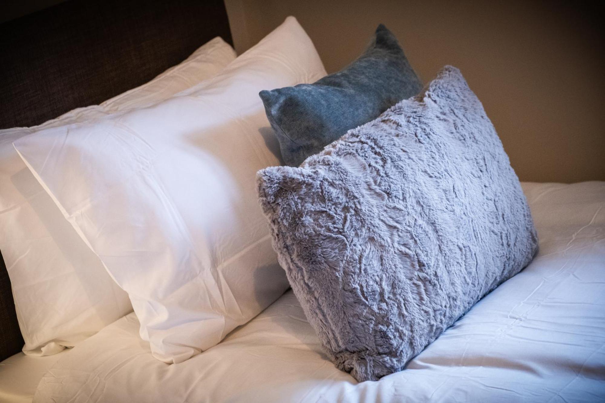 Mk 2-Bedroom Contractor'S Gem, 5 Beds, Sleeps 6, Free Parking ميلتون كينيز المظهر الخارجي الصورة